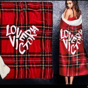BRAND NEW Victoria’s Secret Holiday Blanket